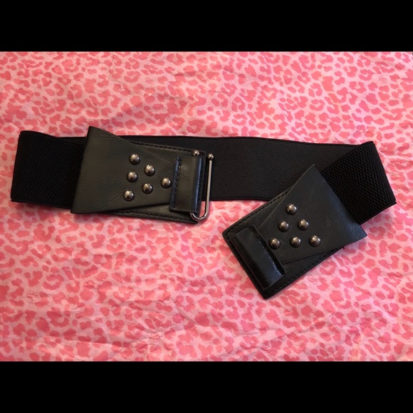 Faux Leather Waist Belt - Picture 3 of 4
